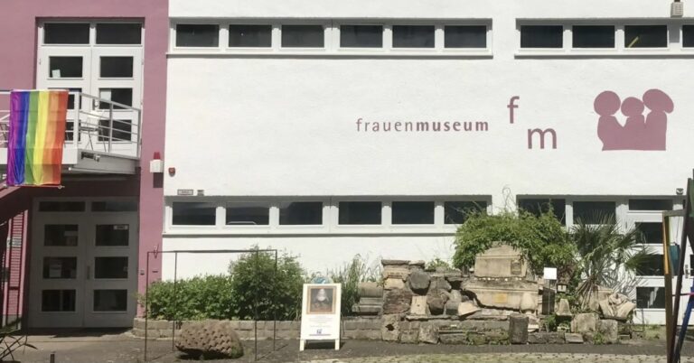 Frauenmuseum Bonn – Austellung zu Frauenbewegungen