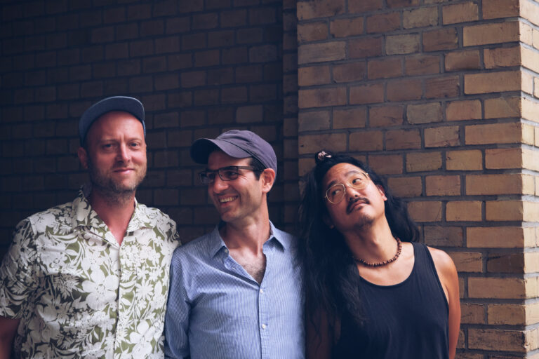 Sommerkonzert mit Little Flower Trio am 2.8.25 um 18 Uhr